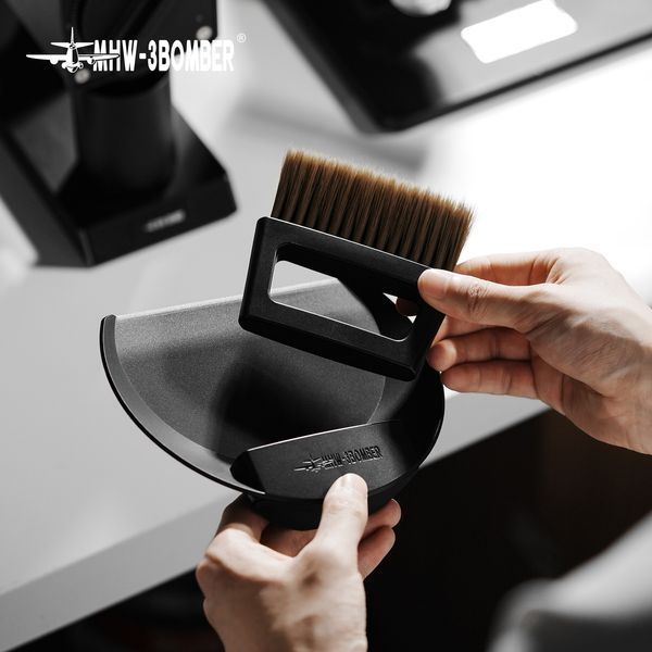Щітка бариста з совком MHW-3BOMBER Coffee Bar Brush (B5188B) B5188B фото