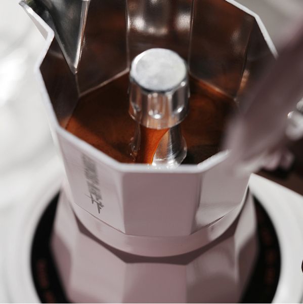 Гейзерна кавоварка з подвійним клапаном MHW-3BOMBER Double Valve Moka Pot 100 мл Рожева (M5674P-OS) M5674P-OS фото
