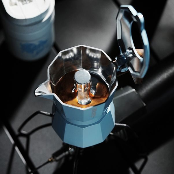 Гейзерна кавоварка з подвійним клапаном MHW-3BOMBER Double Valve Moka Pot 100 мл Блакитна (M6575BL-OS) M6575BL-OS фото